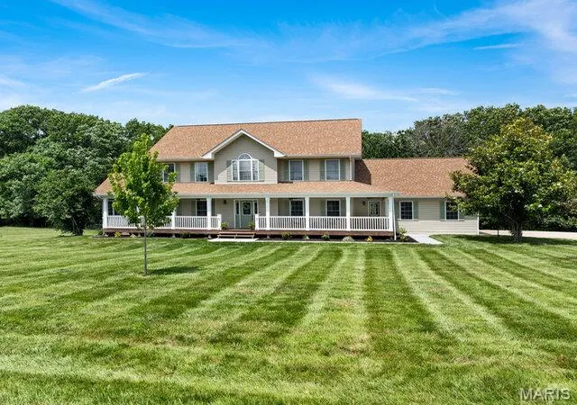 1st image of 23186 Buck Track Ln, Warrenton, MO 63383 | MLS# MIS26043088