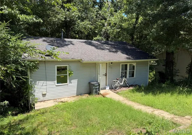 Homes for sale in Poplar Bluff, MO | 113 Begley St, Poplar Bluff, MO 63901 | MLS# MIS26043091