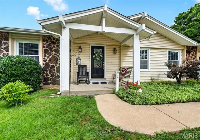 3rd image of 2 Park Charles Blvd, St Peters, MO 63376 | MLS# MIS26043092