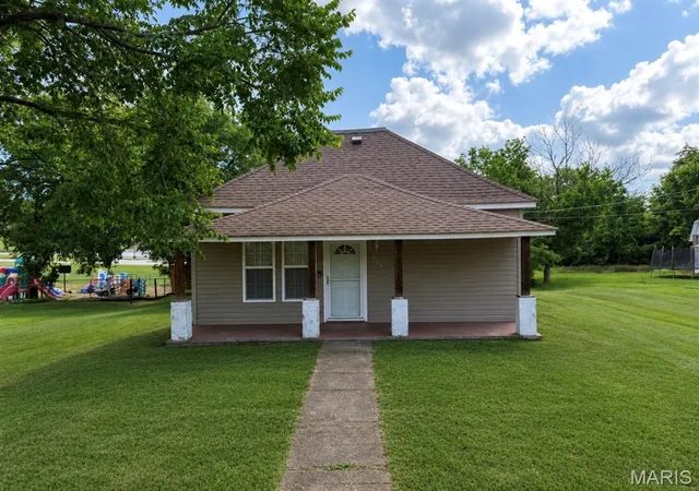 Homes for sale in Park Hills, MO | 907 Tyler St, Park Hills, MO 63601 | MLS# MIS26043102