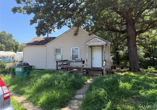 Homes for sale in Poplar Bluff, MO | 1054 Cole Ave, Poplar Bluff, MO 63901 | MLS# MIS26043110