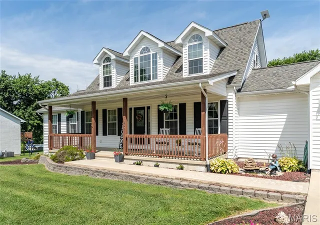Homes for sale in Edwardsville, IL | 1282 Key West Dr, Edwardsville, IL 62025 | MLS# MIS26043113