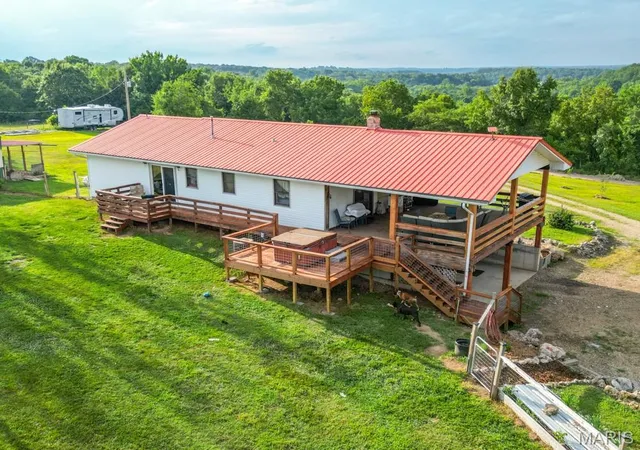 2nd image of 33020 Hall Rd, Richland, MO 65556 | MLS# MIS26043141
