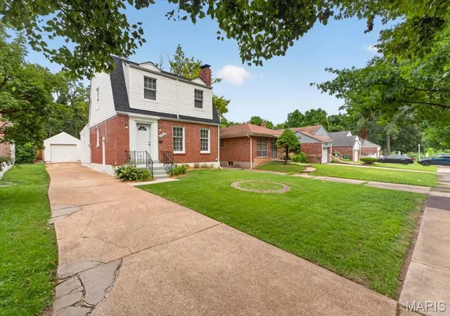 Photo 3 of Single family home for sale at 2328 Rockdale Ave, Saint Louis, MO 63121 | MLS# MIS26043147 | Listing updated on 2026-10-21