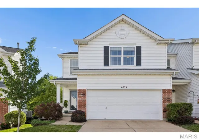 Homes for sale in Unincorporated, MO | 4354 Bristol View Ct, Unincorporated, MO 63129 | MLS# MIS26043152