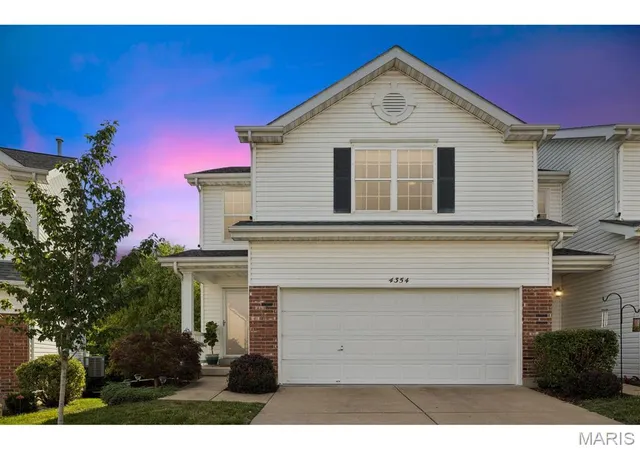 Homes for sale in Unincorporated, MO | 4354 Bristol View Ct, Unincorporated, MO 63129 | MLS# MIS26043152
