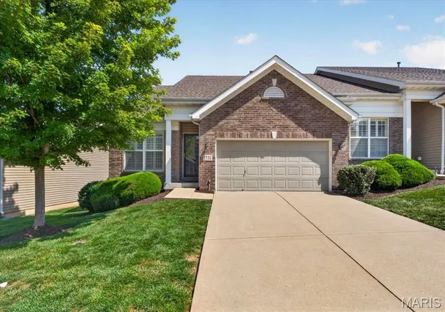 2nd image of 1731 Preston Centre Dr, Fenton, MO 63026 | MLS# MIS26043157