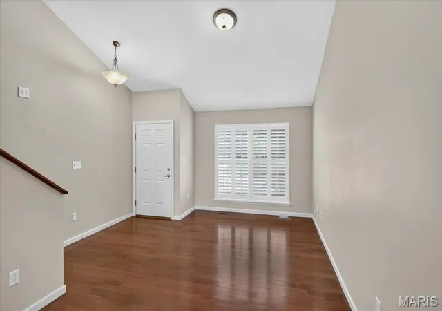 5th image of 1731 Preston Centre Dr, Fenton, MO 63026 | MLS# MIS26043157