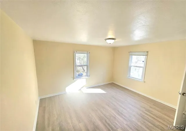 Photo 4 of Single family home for sale at 1372 Heydt Ave, Saint Louis, MO 63135 | MLS# MIS26043159 | Listing updated on 2026-10-22