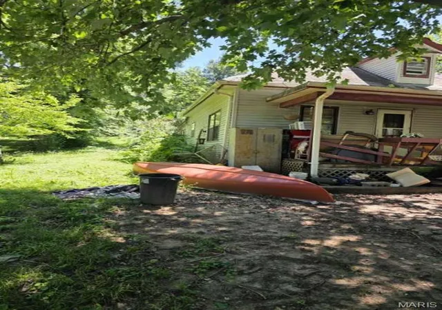 Homes for sale in Saint Joseph, MO | 2302 Green Valley Rd, Saint Joseph, MO 64505 | MLS# MIS26043164