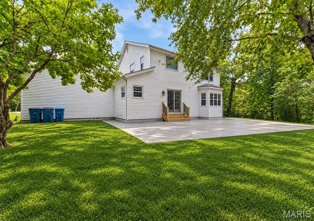 Photo 4 of Single family home for sale at 11 Moselle Ct, Florissant, MO 63031 | MLS# MIS26043167 | Listing updated on 2026-10-07
