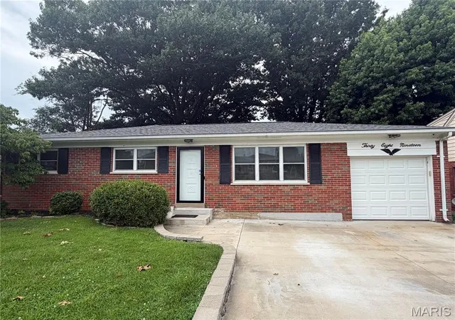 Homes for sale in Unincorporated, MO | 3819 Cordes Dr, Unincorporated, MO 63125 | MLS# MIS26043170