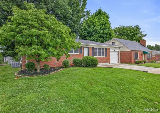 Homes for sale in Unincorporated, MO | 3819 Cordes Dr, Unincorporated, MO 63125 | MLS# MIS26043170