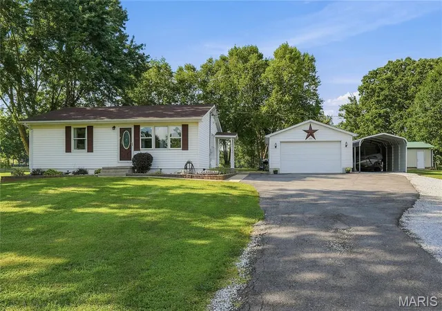 Homes for sale in Moscow Mills, MO | 4395 Brevator Rd, Moscow Mills, MO 63362 | MLS# MIS26043174