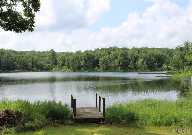 Homes for sale in Perryville, MO | 697 Parkers Lake Dr, Perryville, MO 63775 | MLS# MIS26043203