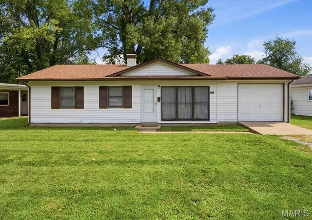 Homes for sale in Belleville, IL | 1118 N 39th St, Belleville, IL 62226 | MLS# MIS26043208