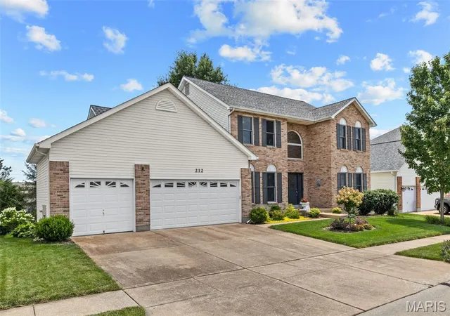 Homes for sale in Wildwood, MO | 212 Harbour Pointe Dr, Wildwood, MO 63040 | MLS# MIS26043225