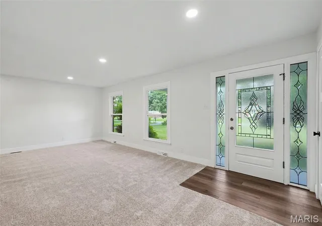 5th image of 13 Castle Dr, Florissant, MO 63034 | MLS# MIS26043228