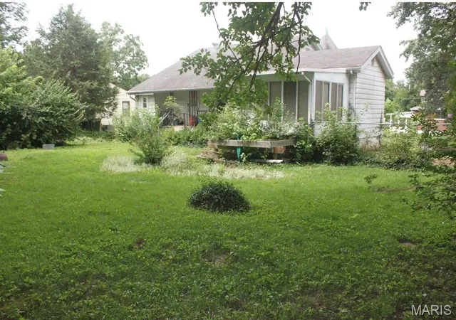 Homes for sale in Kirkwood, MO | 448 Magnolia Ave, Kirkwood, MO 63122 | MLS# MIS26043237