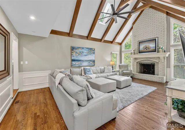 5th image of 2401 Wexford Woods Ct, Town And Country, MO 63131 | MLS# MIS26043268
