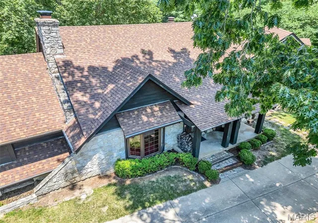 3rd image of 17040 Rooster Ridge Rd, Chesterfield, MO 63005 | MLS# MIS26043291