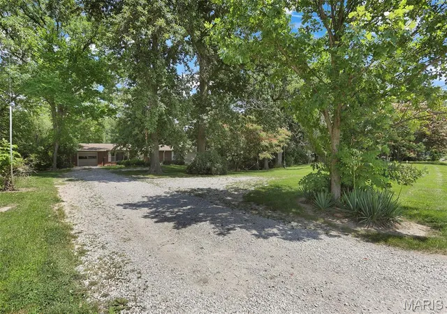 Homes for sale in Dorsey, IL | 8336 N State Route 159, Dorsey, IL 62021 | MLS# MIS26043293