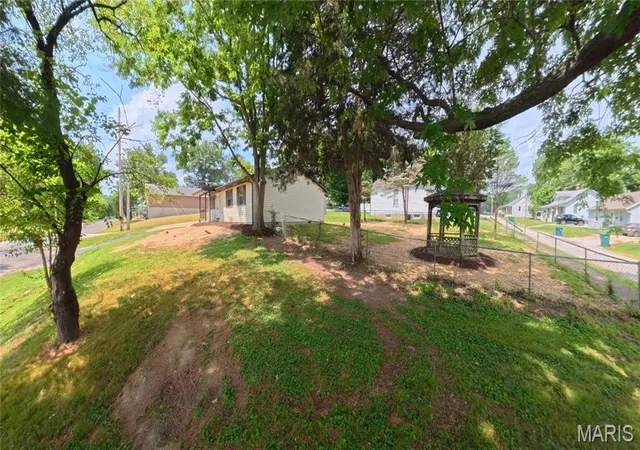 Homes for sale in Lebanon, IL | 115 N Herman St, Lebanon, IL 62254 | MLS# MIS26043317