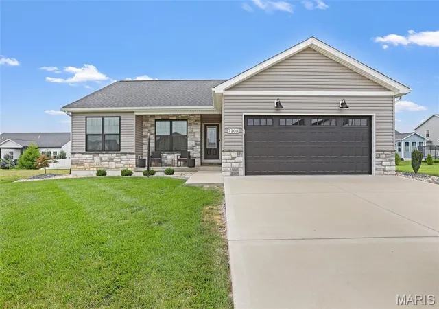 Homes for sale in Glen Carbon, IL | 7108 Savannah Dr, Glen Carbon, IL 62034 | MLS# MIS26043330