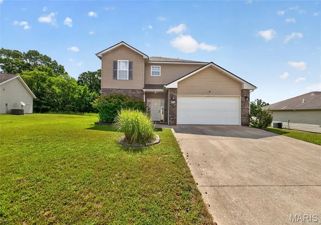 Homes for sale in Waynesville, MO | 214 Fritts Cir, Waynesville, MO 65583 | MLS# MIS26043354