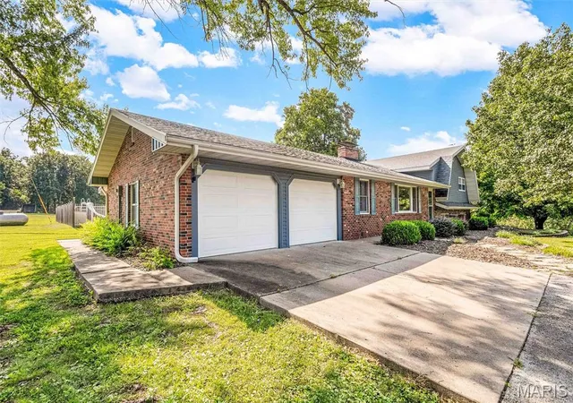Homes for sale in Linn, MO | 2749 Hwy 89 North, Linn, MO 65051 | MLS# MIS26043360