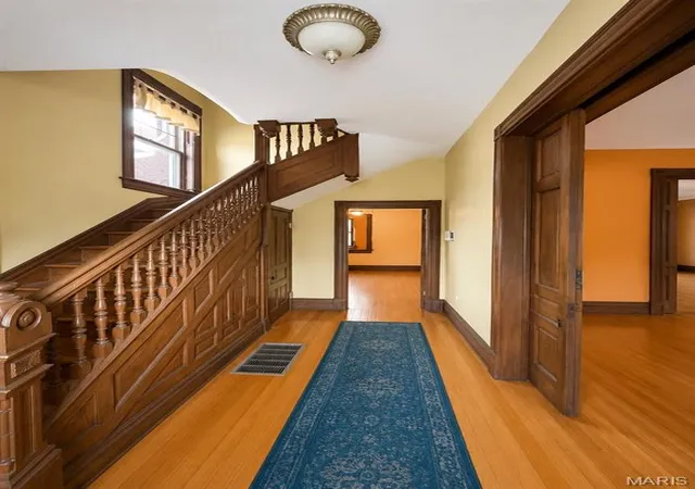 Photo 3 of Single family home for sale at 5025 Raymond Ave, St Louis, MO 63113 | MLS# MIS26043370 | Listing updated on 2026-08-13
