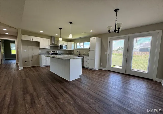 Homes for sale in Waynesville, MO | 152 Mesa Dr, Waynesville, MO 65583 | MLS# MIS26043373