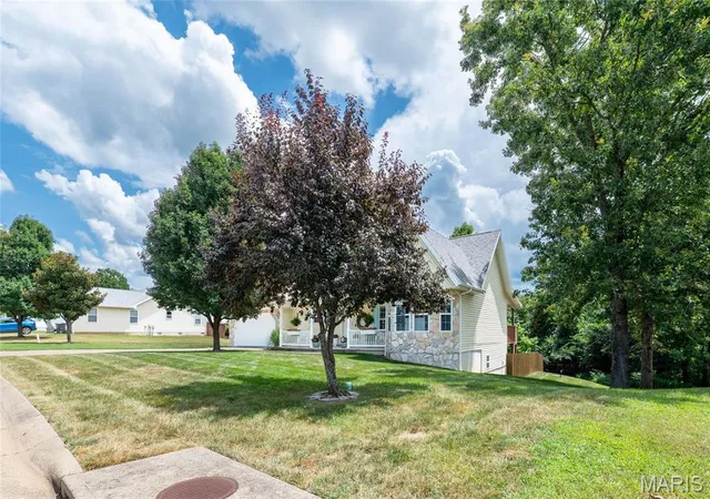 3rd image of 125 Mesa Dr, Waynesville, MO 65583 | MLS# MIS26043374
