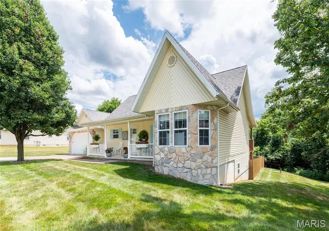 4th image of 125 Mesa Dr, Waynesville, MO 65583 | MLS# MIS26043374