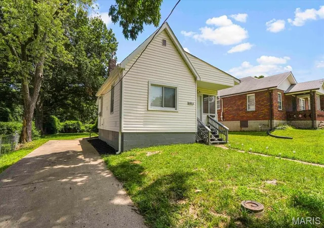 Photo 2 of Single family home for sale at 8803 Alva Ave, Saint Louis, MO 63121 | MLS# MIS26043379 | Listing updated on 2026-09-02