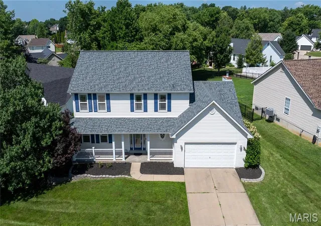 2nd image of 37 Meadow Spring Dr, Saint Charles, MO 63303 | MLS# MIS26043390