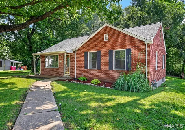 1st image of 408 Oak Ave, Saint Charles, MO 63301 | MLS# MIS26043399