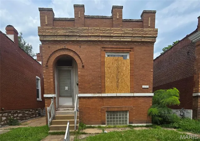 Photo 1 of Single family home for sale at 3451 Itaska St, Saint Louis, MO 63111 | MLS# MIS26043402 | Listing updated on 2026-08-21