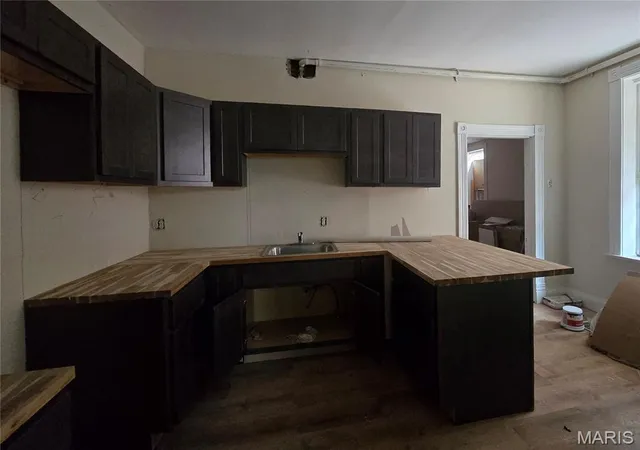 Photo 4 of Single family home for sale at 3451 Itaska St, Saint Louis, MO 63111 | MLS# MIS26043402 | Listing updated on 2026-08-21