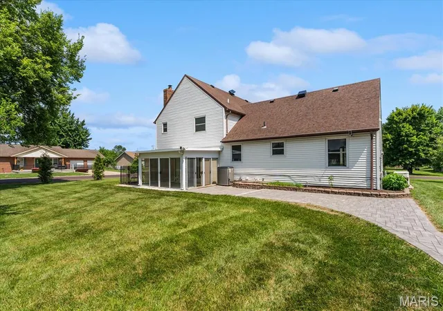 Homes for sale in Mascoutah, IL | 320 Adam Ct, Mascoutah, IL 62258 | MLS# MIS26043408