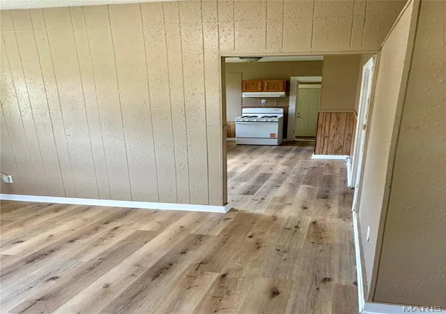 Photo 4 of Single family home for sale at 1313 Jefferson Ave, Cape Girardeau, MO 63703 | MLS# MIS26043411 | Listing updated on 2026-07-08