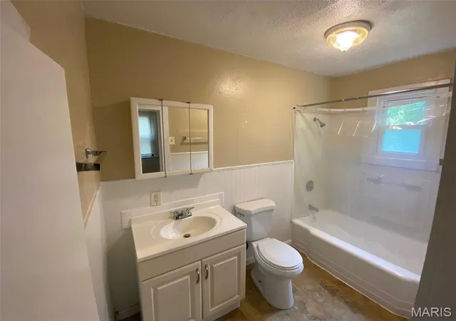 5th image of 454 Northridge Dr, Riverview, MO 63137 | MLS# MIS26043421