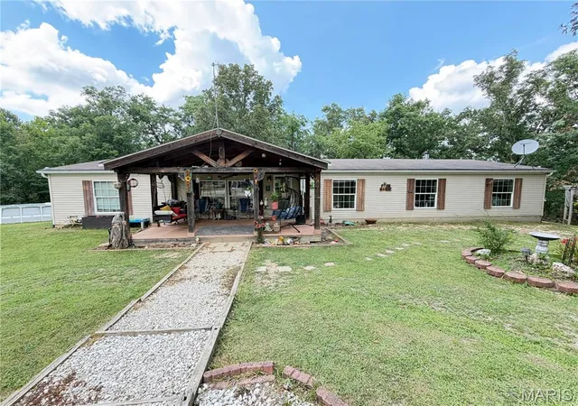 Homes for sale in Salem, MO | 2103 County Road 3140, Salem, MO 65560 | MLS# MIS26043477