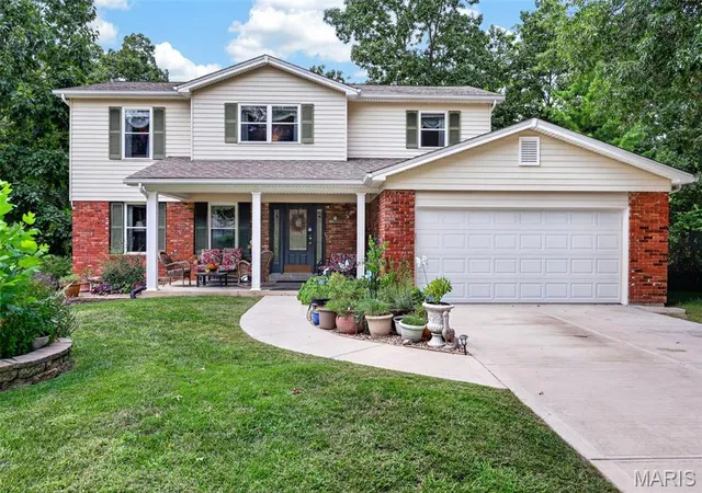 Photo 1 of Single family home for sale at 1522 Pheasant Ridge Dr, Twin Oaks, MO 63011 | MLS# MIS26043506 | Listing updated on 2026-08-27