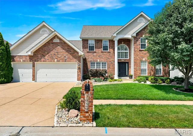 Homes for sale in Mehlville, MO | 3029 Fairfield Way Ln, Mehlville, MO 63129 | MLS# MIS26043509