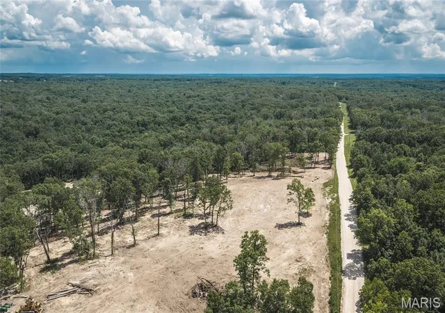 Homes for sale in Macks Creek, MO | Tbd Geronimo Springs Road Tract 1, Macks Creek, MO 65786 | MLS# MIS26043515