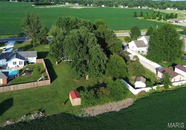 Homes for sale in Jerseyville, IL | 24379 Us Hwy 67, Jerseyville, IL 62052 | MLS# MIS26043525