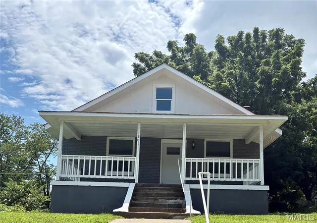 Homes for sale in Cape Girardeau, MO | 1301 Jefferson Ave, Cape Girardeau, MO 63703 | MLS# MIS26043529
