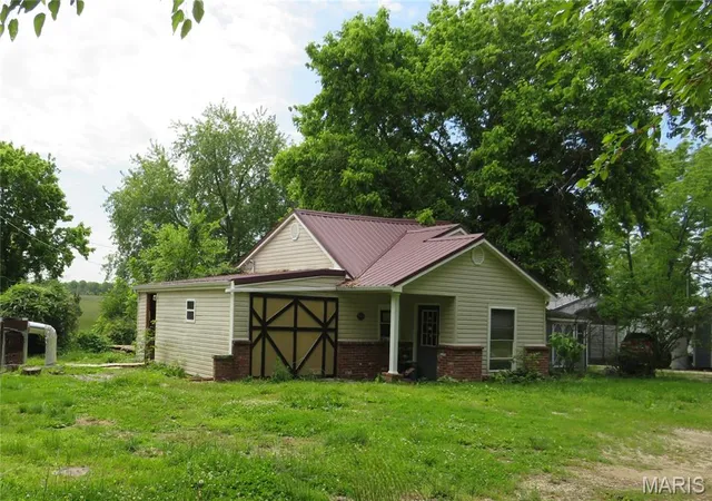 Homes for sale in Leasburg, MO | 90 W Blue Bird Ln, Leasburg, MO 65535 | MLS# MIS26043536