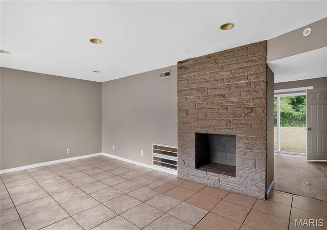 Photo 4 of Single family home for sale at 1126 Haley Ave, St Louis, MO 63121 | MLS# MIS26043565 | Listing updated on 2026-10-26
